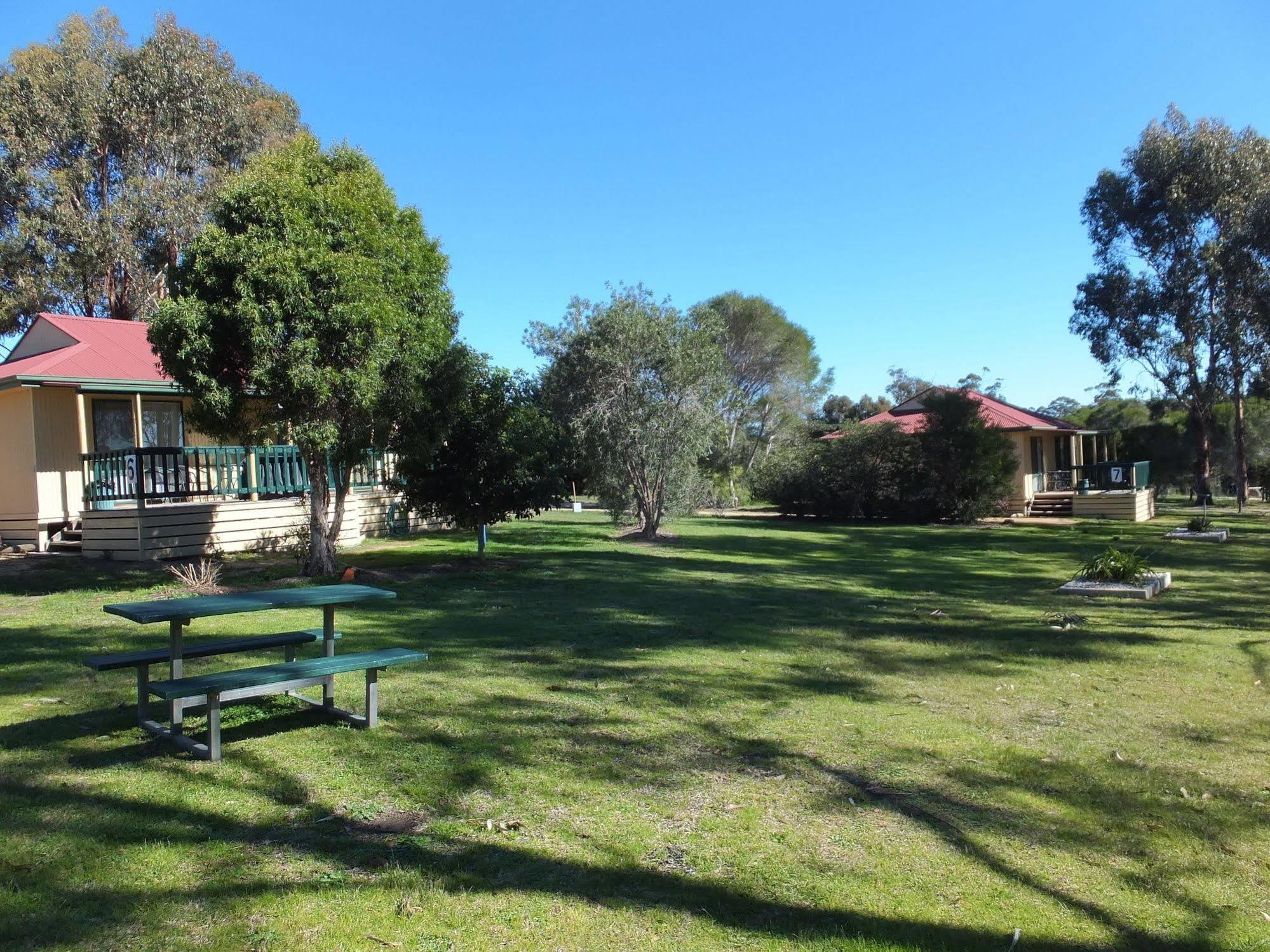 Lakes Entrance Country Cottages Exteriér fotografie