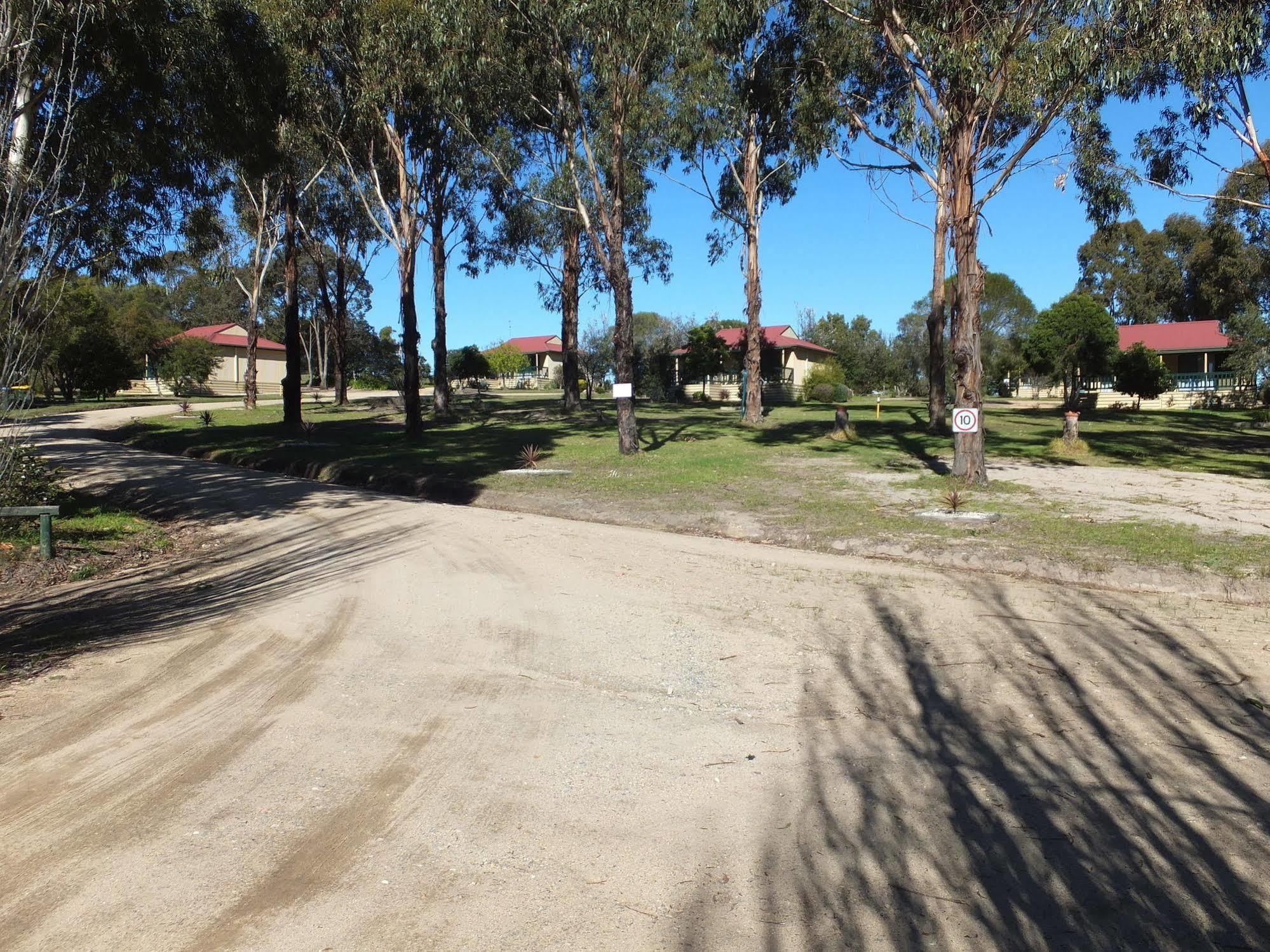 Lakes Entrance Country Cottages Exteriér fotografie